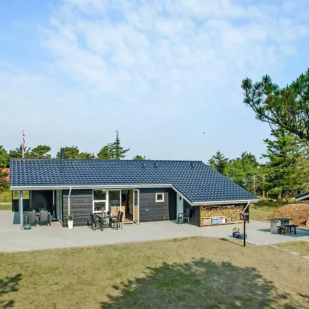 Holiday home Stacey - 800m From The Sea In Western Jutland By Interhome *